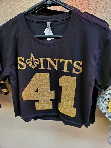 #41 black  n gold crops