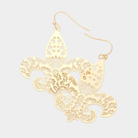 Fleur de lis cutout lightweight earrings gold (large)