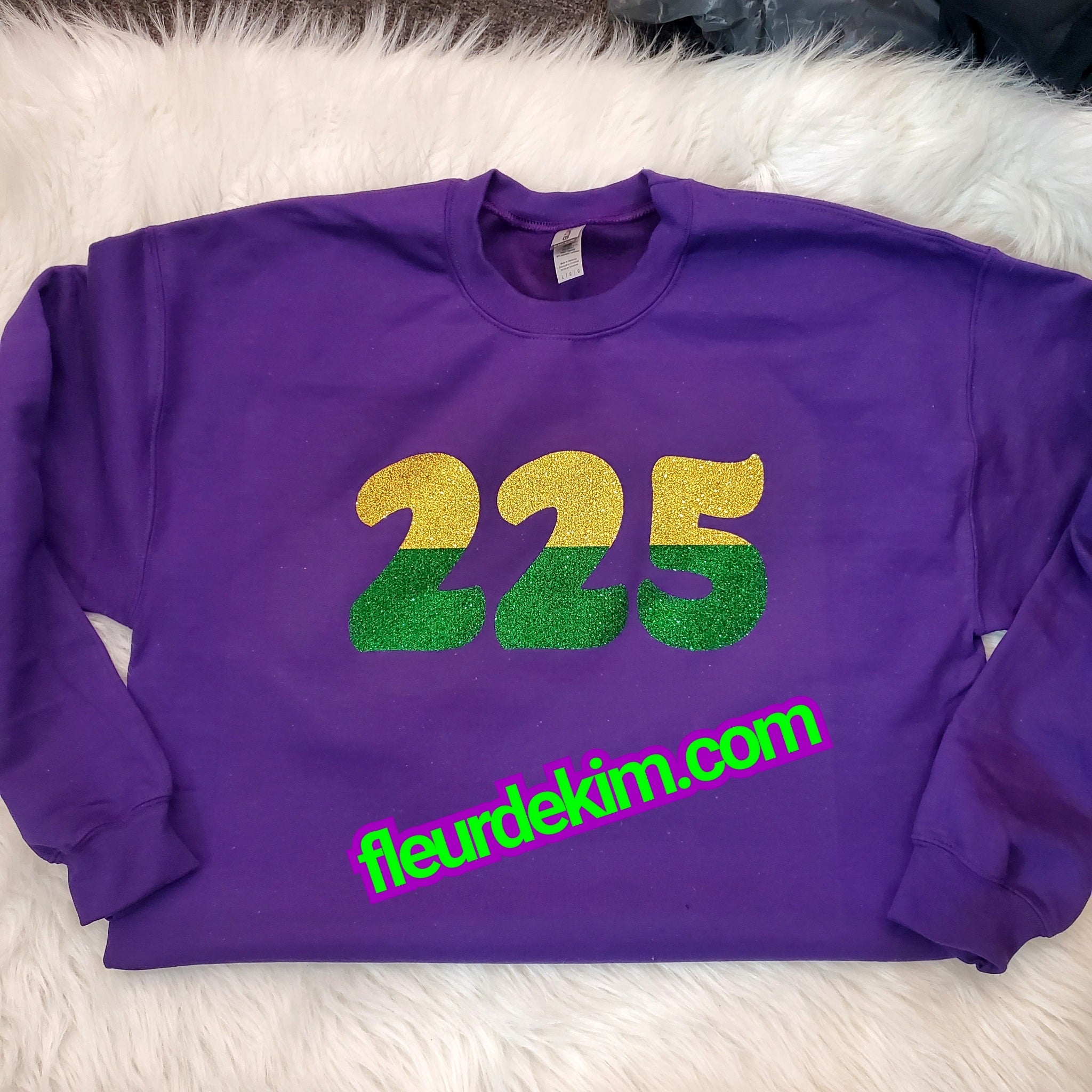 225 oversized fleece crop top purple